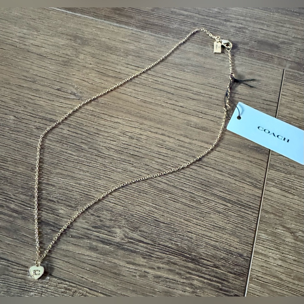 COACH-NWT Gold Tone Dainty Heart Pendant & Chain - Picture 9 of 10